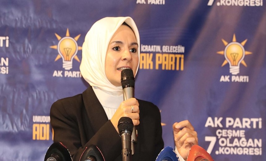 Aile ve Sosyal Hizmetler Bakanı Göktaş, İzmir'de partisinin ilçe kongresinde konuştu