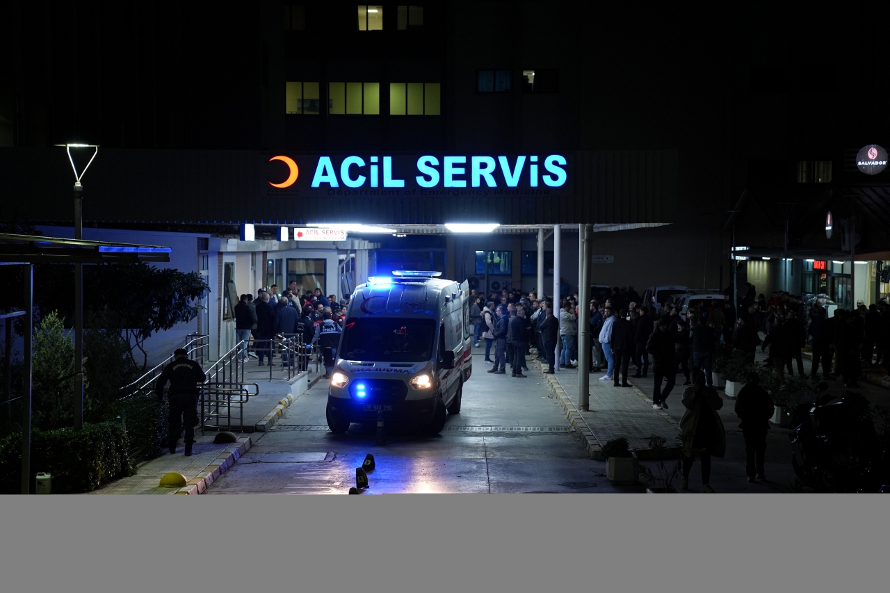 İzmir'de polis ekibine silahlı saldırıya ilişkin 13 kişi daha gözaltına alındı