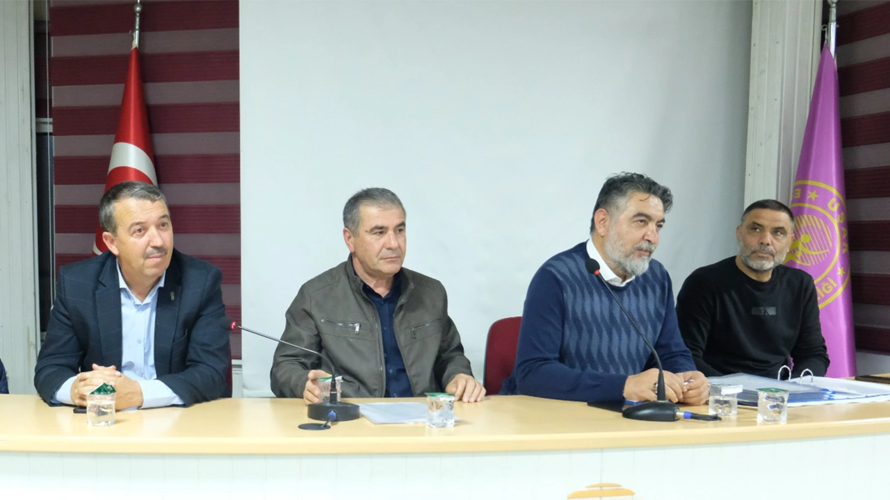 Uşak Marangozlar Esnaf Odası Sektör Temsilcileriyle Buluştu