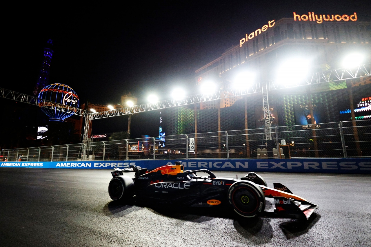 Verstappen Honda motoruyla 4. kez Formula 1 şampiyonu oldu