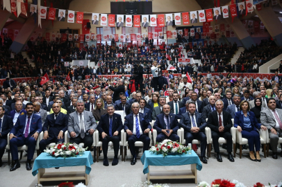 Afyonkarahisar'da "Bir ve Birlikte Hilal'e Doğru Türkiye" toplantısı düzenlendi