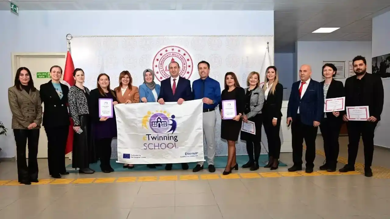 eTwinning Başarısı! Uşak’tan İki Okula Avrupa’dan Onay