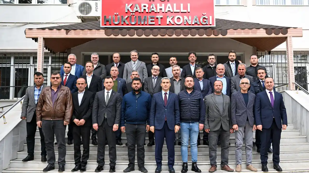 Vali Dr. Naci Aktaş Karahallı’da Muhtarlarla Buluştu
