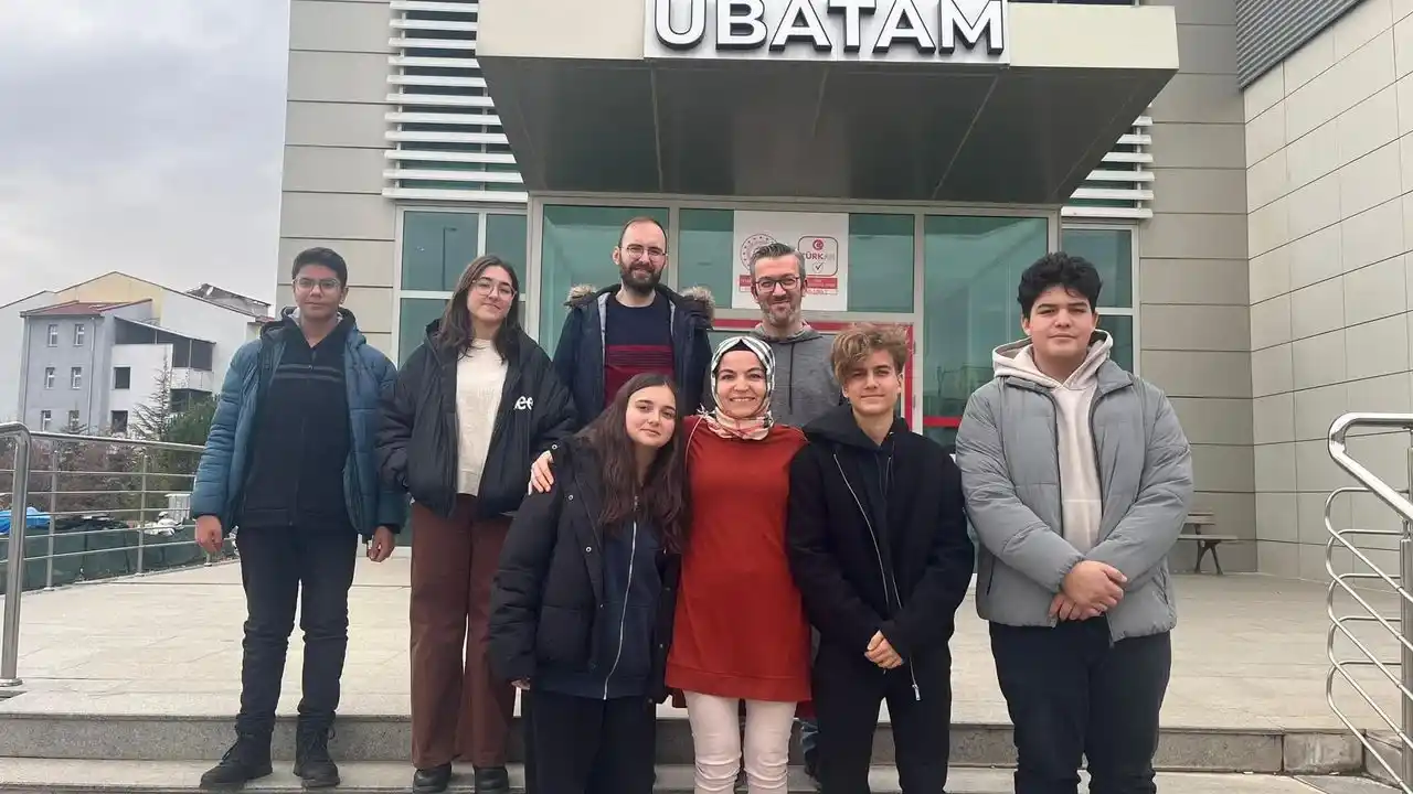 Uşak’ta Geleceğin Bilim İnsanları TÜBİTAK Yolunda İlerliyor