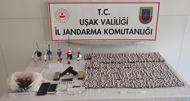 UŞAK'TA UYUŞTURUCU OPERASYONLARINDA YAKALANAN 2 ŞÜPHELİ TUTUKLANDI