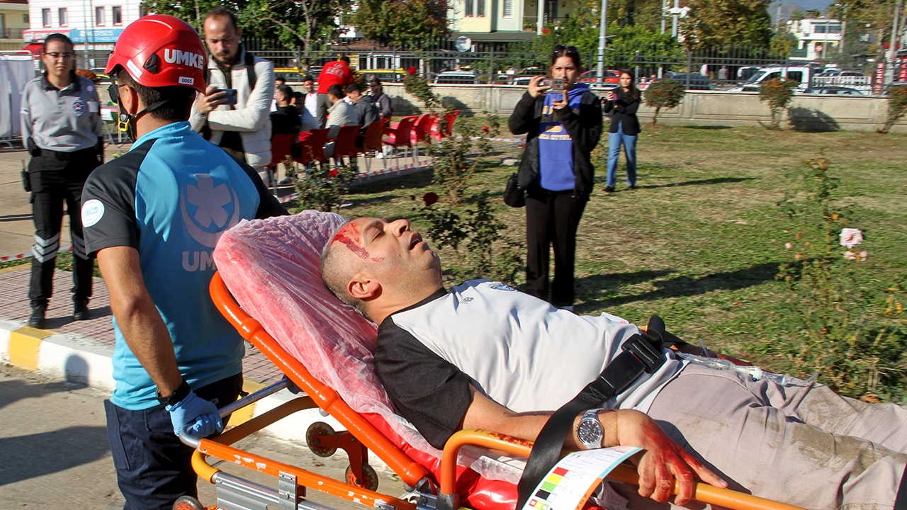 Fethiye'de hastanede yapılan tatbikat gerçeği aratmadı