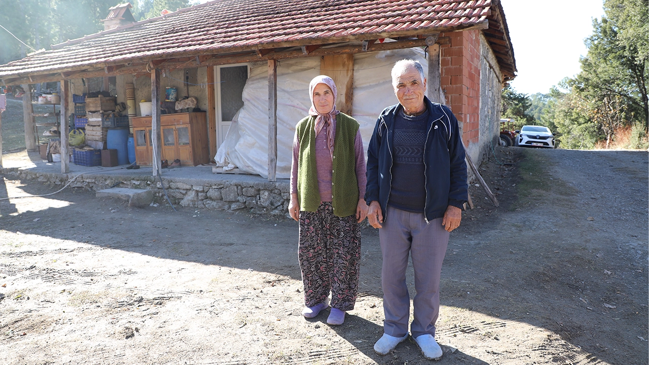 Denizli'de girdikleri evde bir çiftin parasını gasbeden 3 kişi tutuklandı