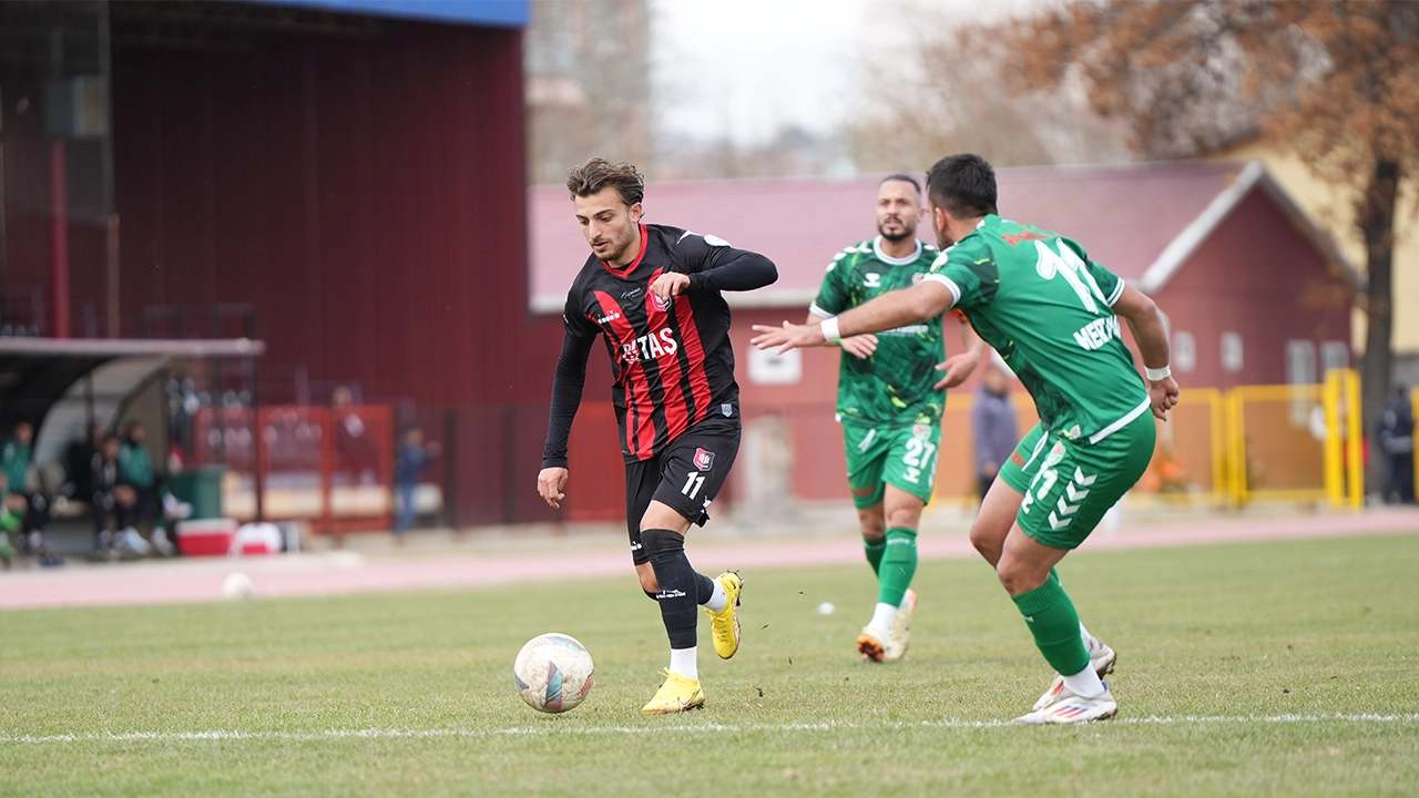 Uşakspor İç Sahada Yine Kayıp: 2-3