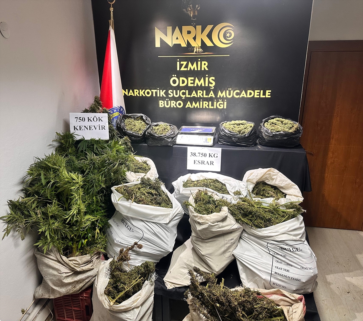 İzmir'deki uyuşturucu operasyonunda 1 şüpheli tutuklandı