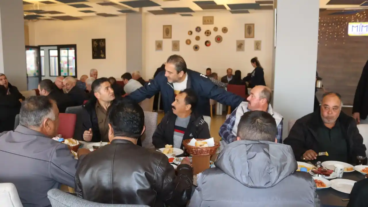 Eşme Belediye Başkanı Şoför Esnafıyla Buluştu