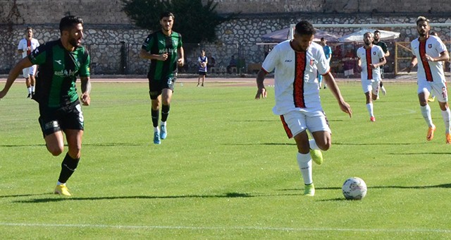 UŞAKSPOR’UN YÜZÜ KUPADA GÜLDÜ