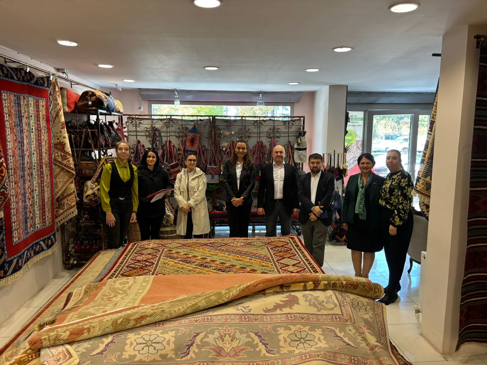 Osmanlı’dan Avrupa’ya Uzanan Sanat Eseri: Uşak Halısı