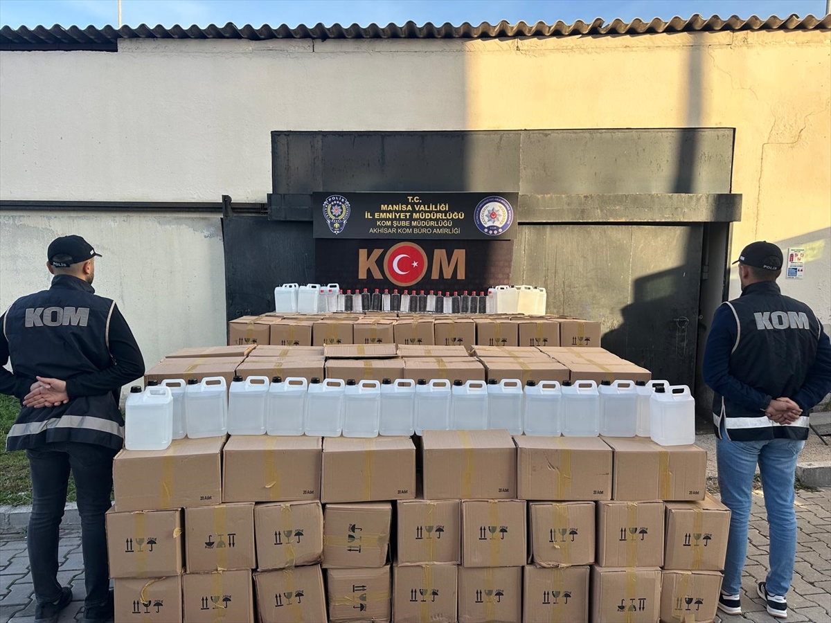 Manisa'da 5 ton kaçak etil alkol ele geçirildi
