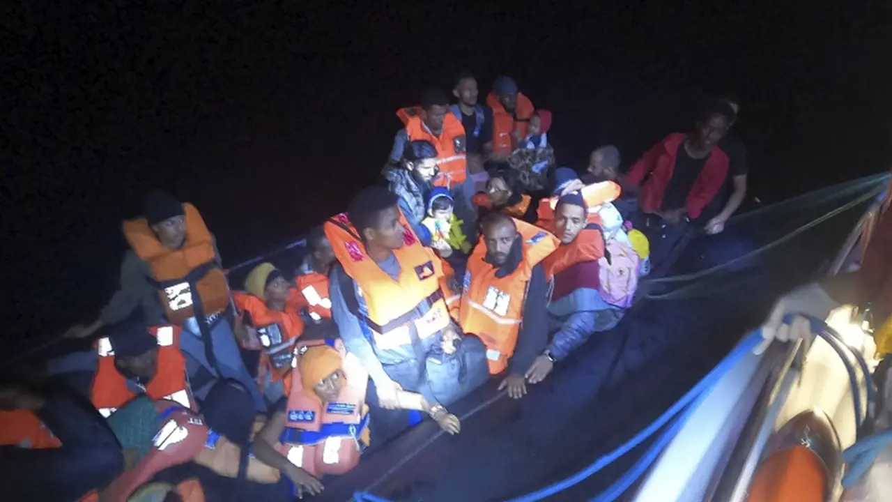 İzmir'de 146 düzensiz göçmen yakalandı