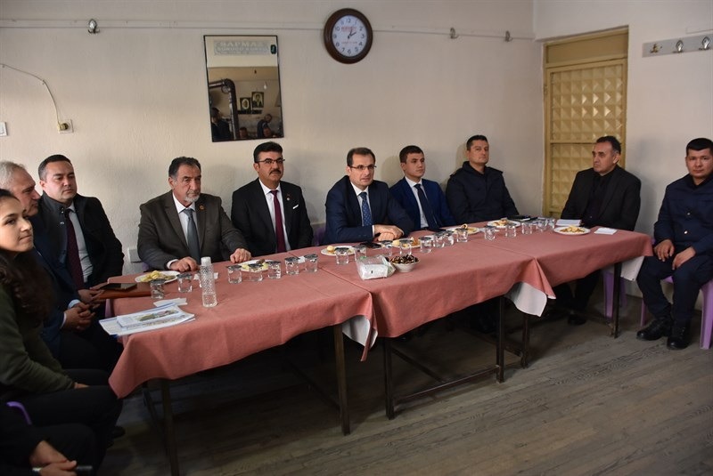 Salihli Kaymakamı Güldoğan mahalleleri ziyaret etti