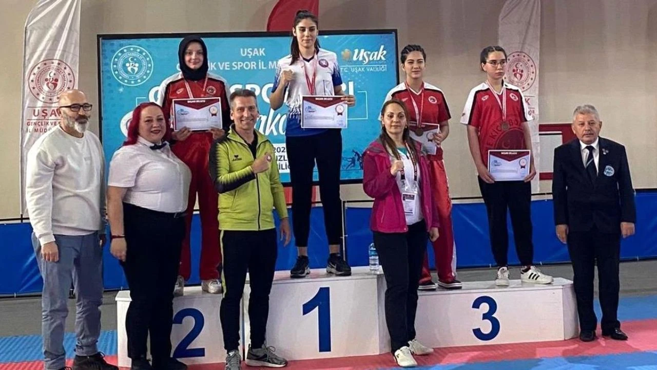 Aydınlı Sporcu Asya Akman, Uşak’ta Türkiye Şampiyonu Oldu