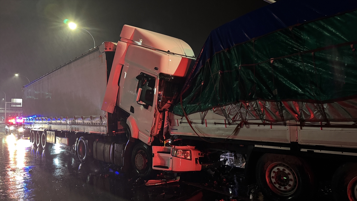Kütahya'da trafik kazasında 1 kişi yaralandı
