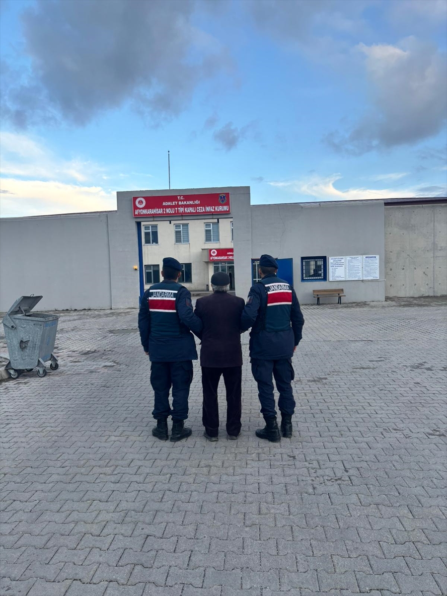 Afyonkarahisar'da 4 firari hükümlü yakalandı