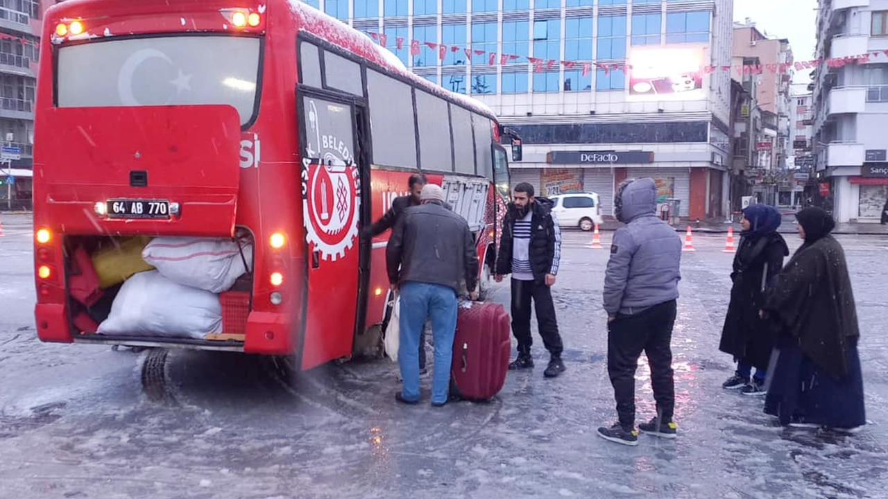 Uşak'tan Suriye'ye İlk Otobüs Kalktı