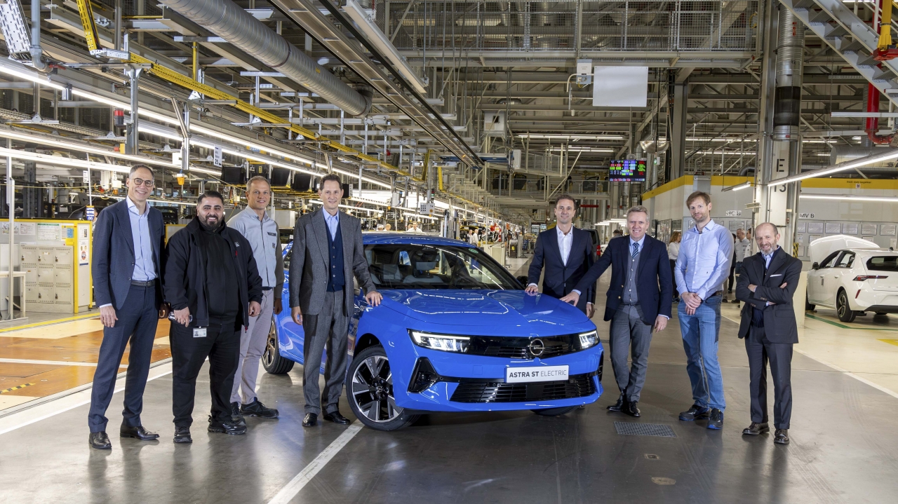 Stellantis, Opel ve Almanya'ya olan taahhütlerini yineledi