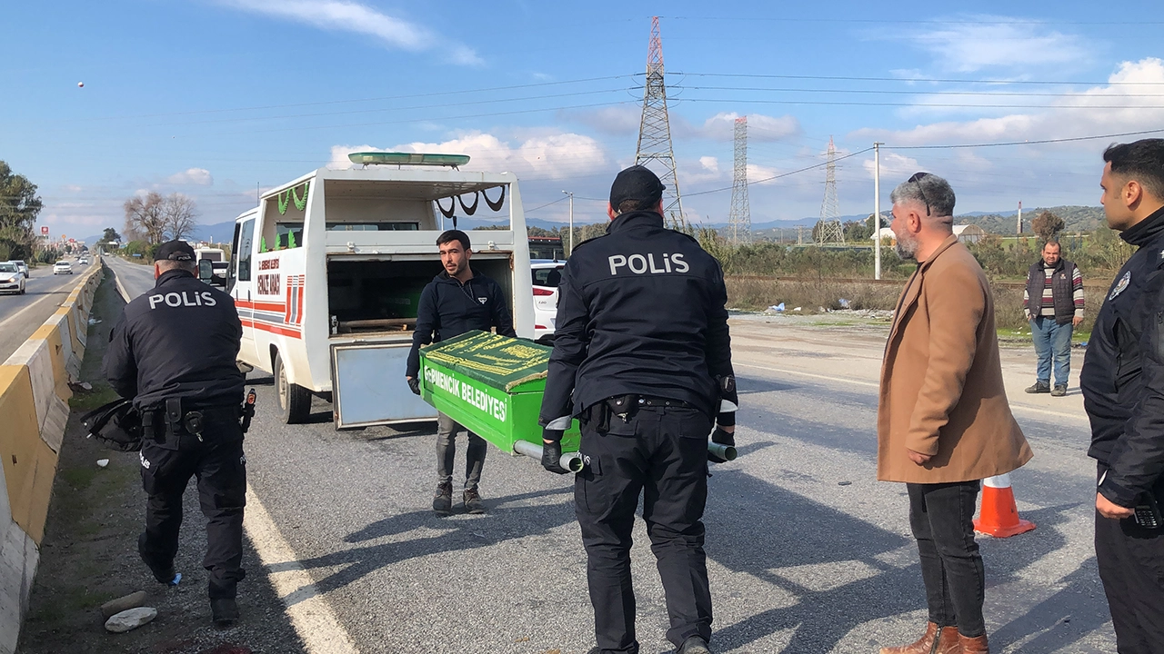 Aydın'da yanlış durakta inen kadın kamyonetin çarpması sonucu öldü