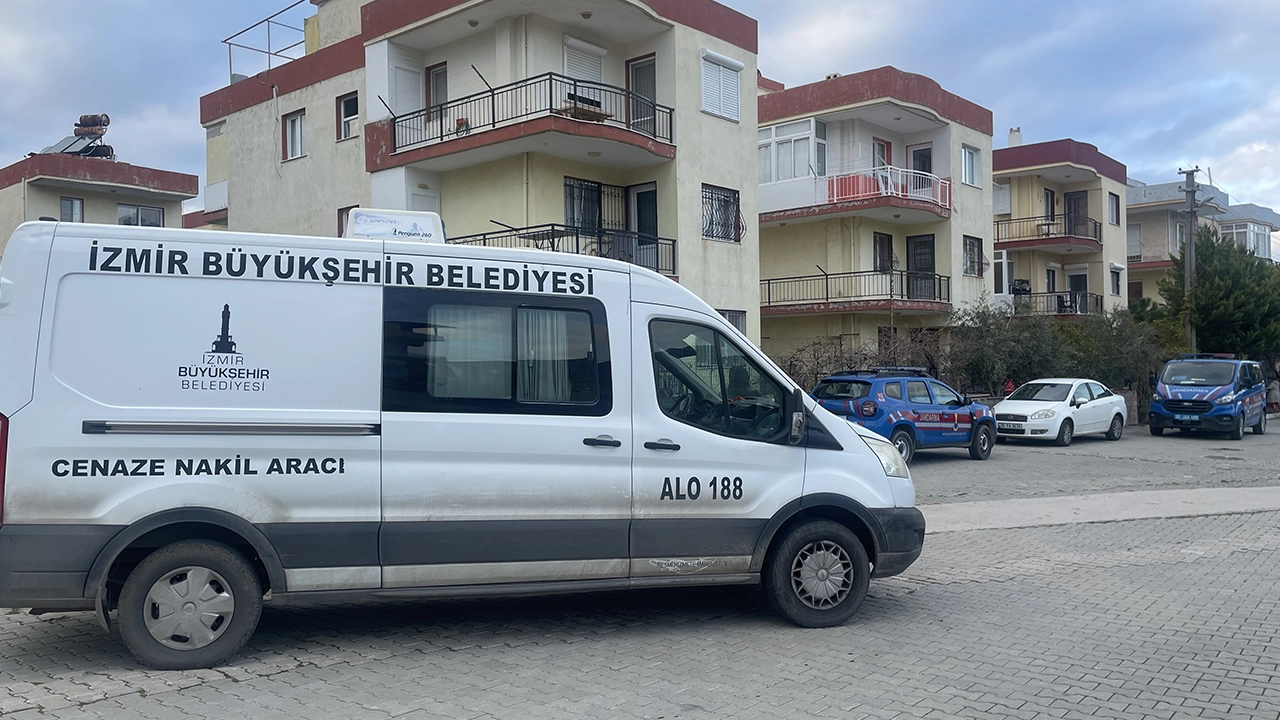 İzmir'de bir kadın evinde ölü bulundu
