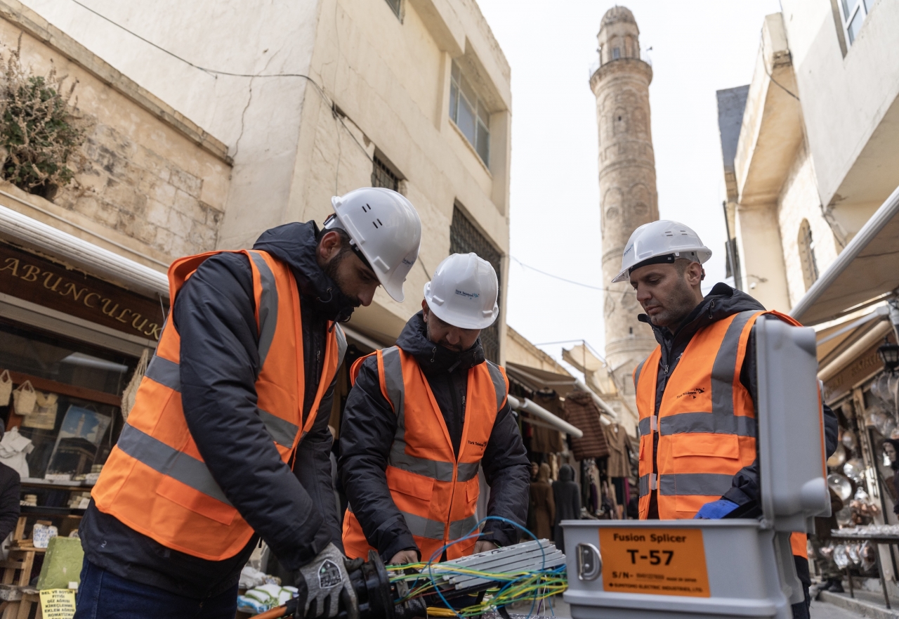 Türk Telekom, 2025'e fiber ağ çalışmalarıyla başladı