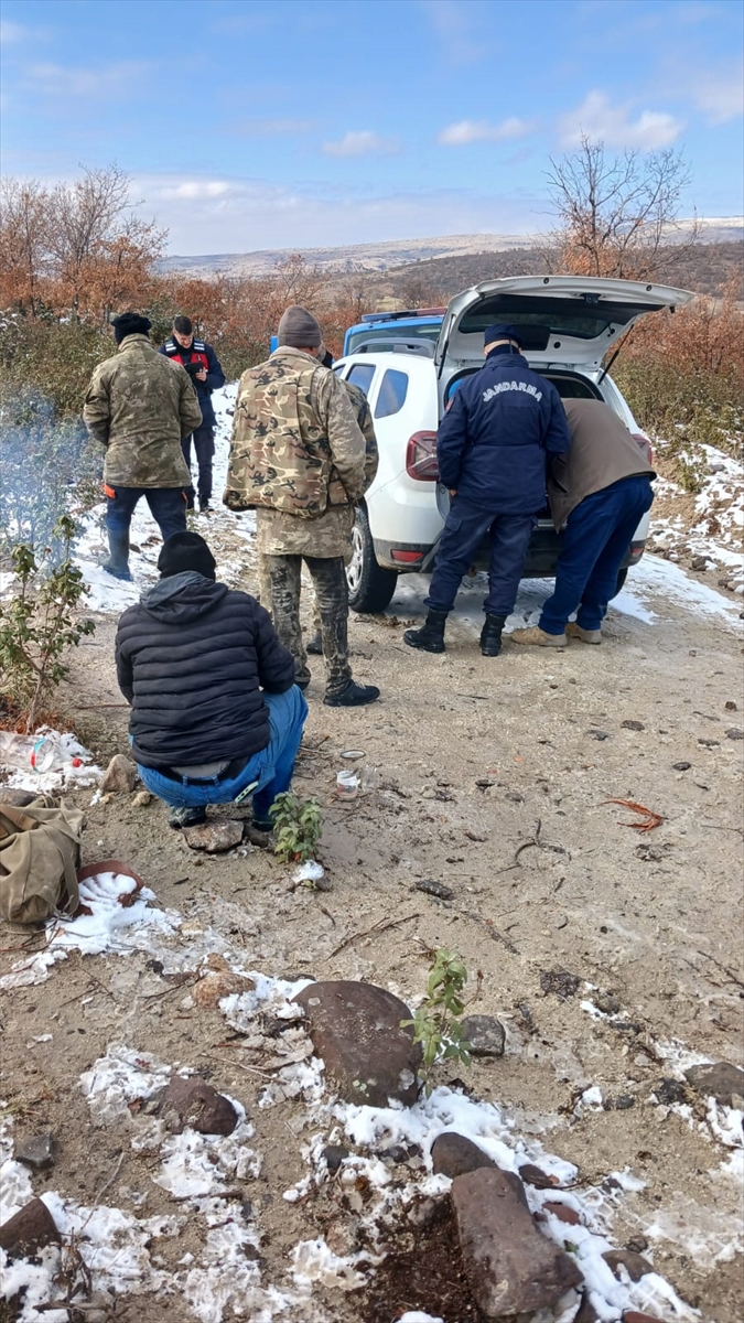 Afyonkarahisar'da kaçak avcılık yapan 4 kişiye para cezası uygulandı