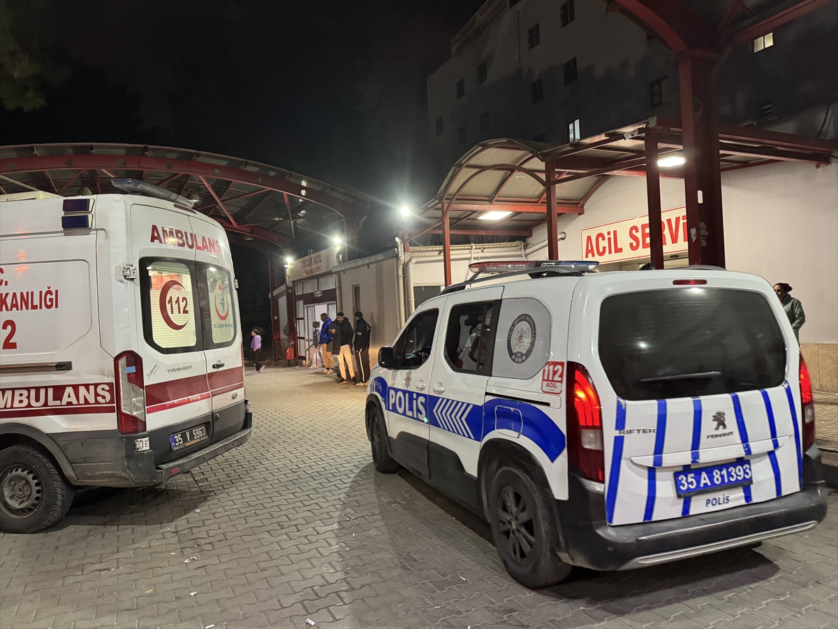 İzmir'de komşular arasında çıkan bıçaklı kavgada 1 kişi yaralandı