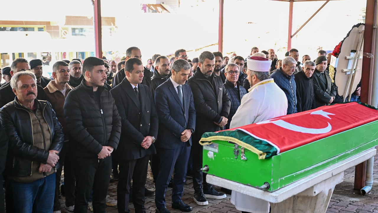 Vali Aktaş, Kıbrıs Gazisi’nin Cenaze Törenine Katıldı