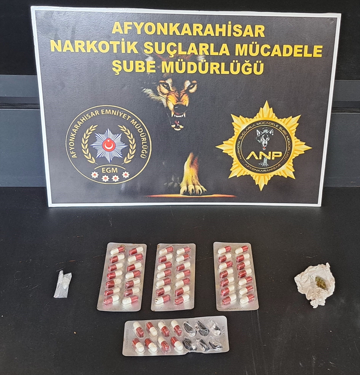 Afyonkarahisar'da uyuşturucu operasyonunda 8 şüpheli yakalandı