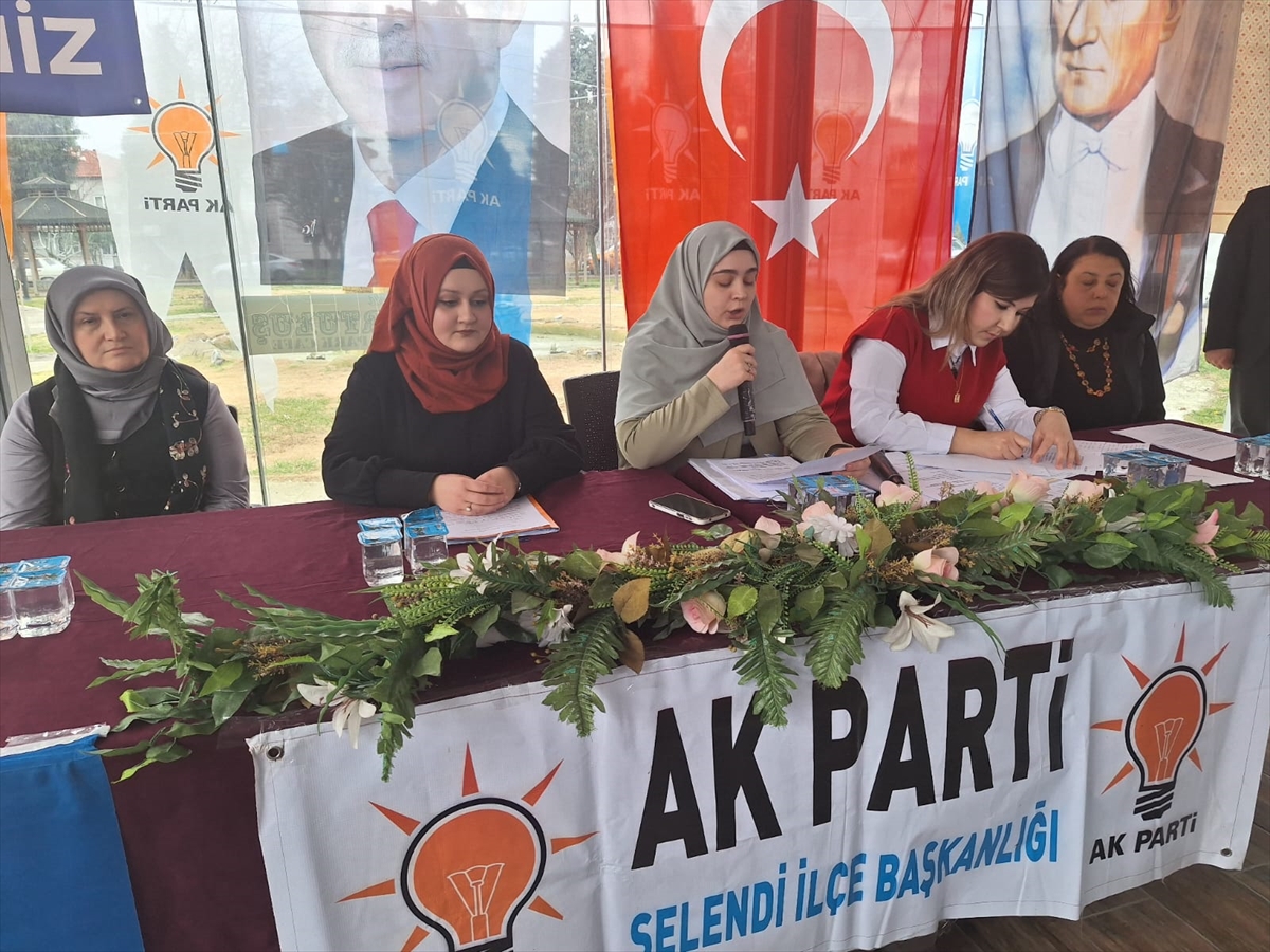 AK Parti Selendi İlçe Kadın Kolları Kongresi yapıldı