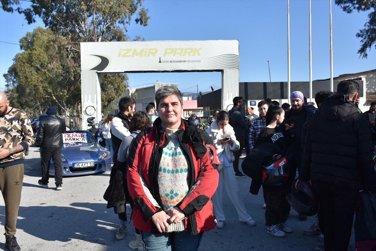 İzmir'de yarış pistinin yeniden açılması için eylem yapıldı