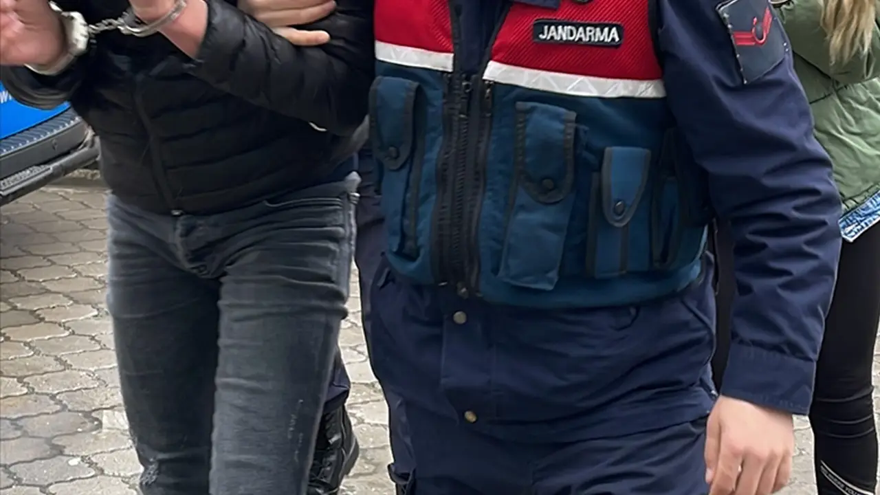 Uşak’ta “Kıskaç-33” Operasyonu: 63 Şüpheli Gözaltında