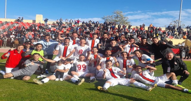 UŞAKSPOR ŞEYTANIN BACAĞINI KIRDI LİGDEKİ İLK ÜÇ PUANINI ALDI (1-0)