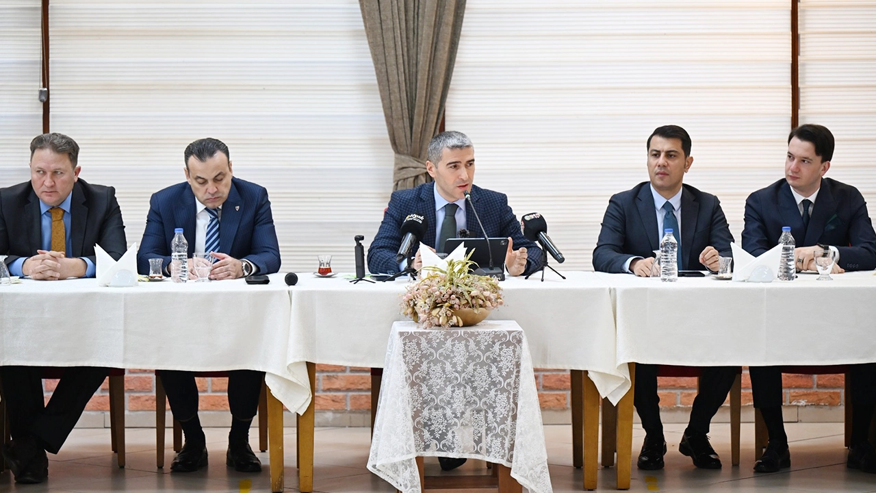 Uşak Valisi Aktaş “10 Ocak Çalışan Gazeteciler Günü”nü Kutladı