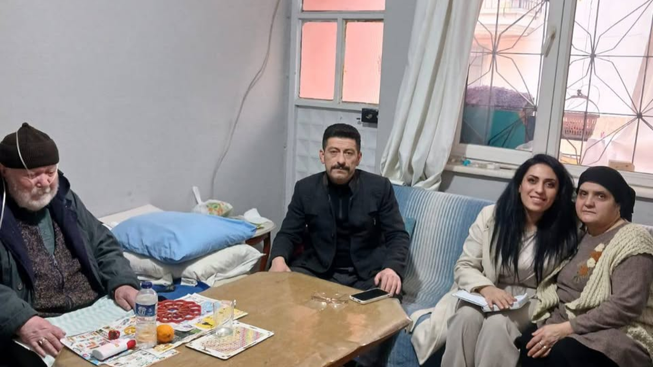 Ev Ev Gezen AK Parti Teşkilatı, Halkla Buluşmaya Devam Ediyor