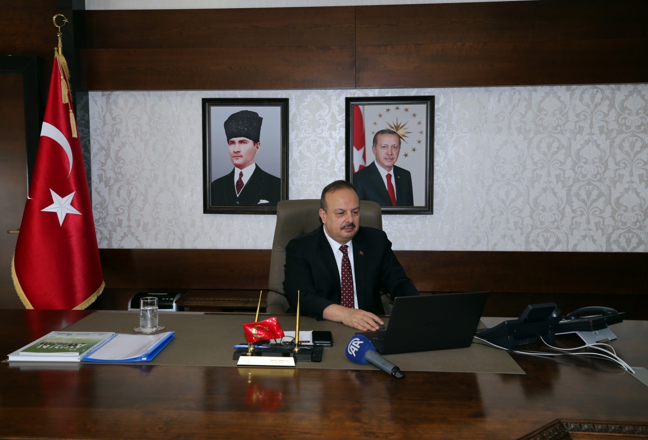 Aydın Valisi Canbolat, AA'nın "Yılın Kareleri" oylamasına katıldı