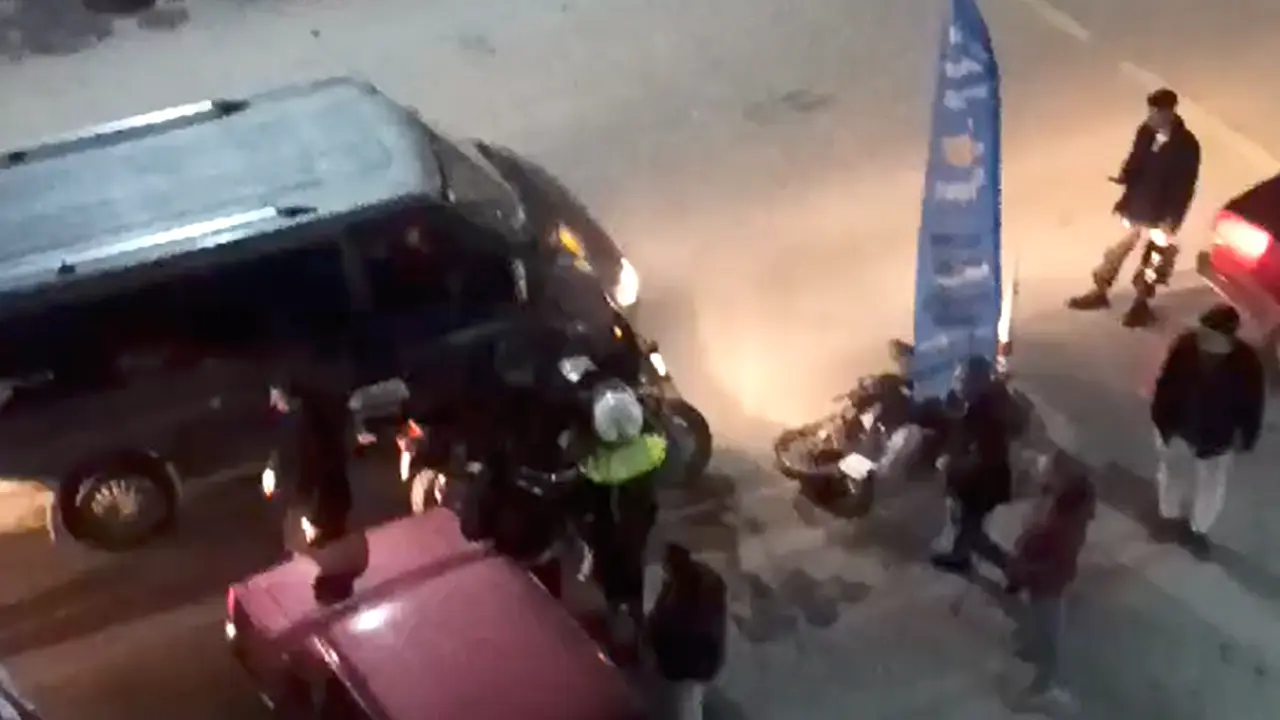 Motorsiklet Sürücüsünün Gazze Sevinci Kazaya Neden Oldu