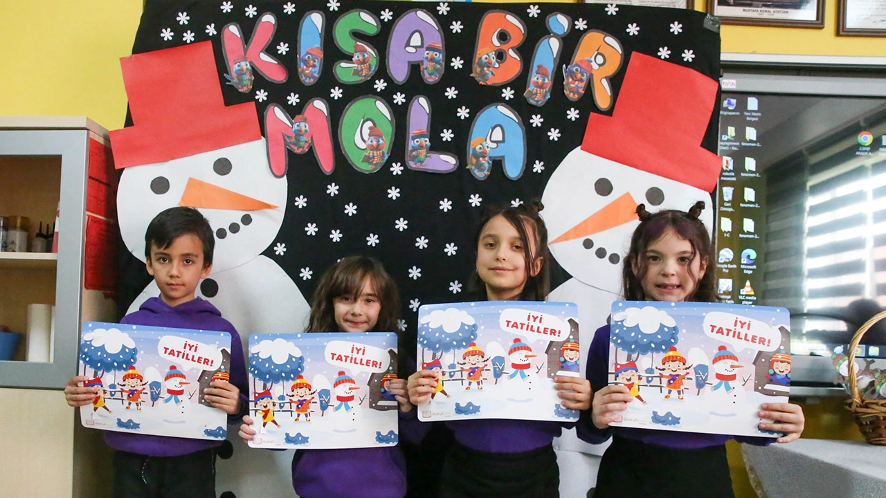 Uşak'ta 61 Bin 776 Öğrenci Karne Aldı