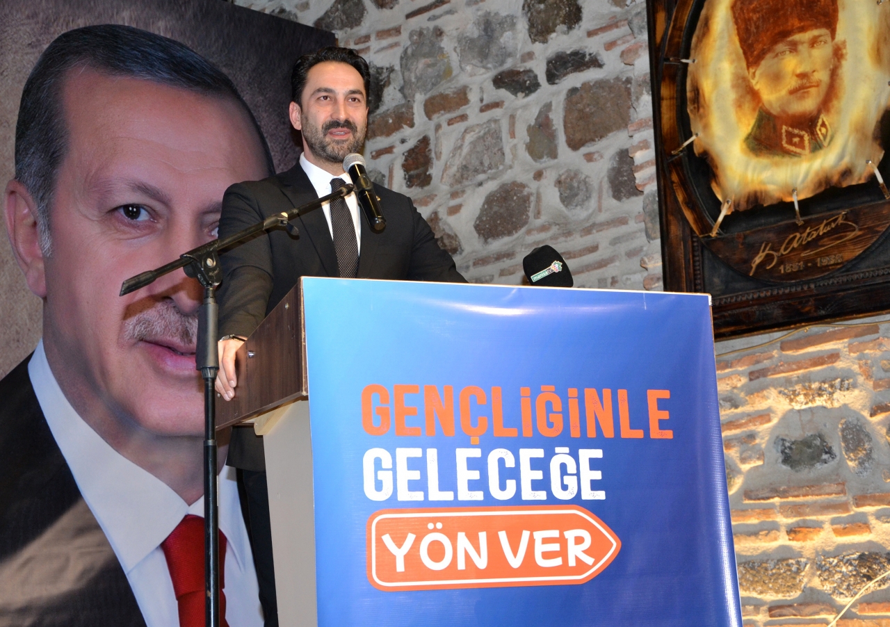 AK Parti Gençlik Kolları Genel Başkanı İnan, Manisa'da konuştu: