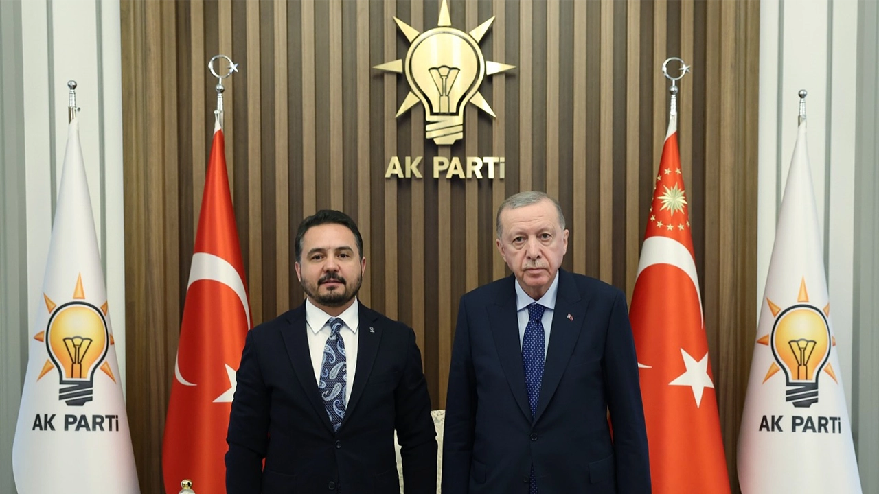 AK Parti Uşak İl Kongresi’nin Tarihi Netleşti: 25 Ocak