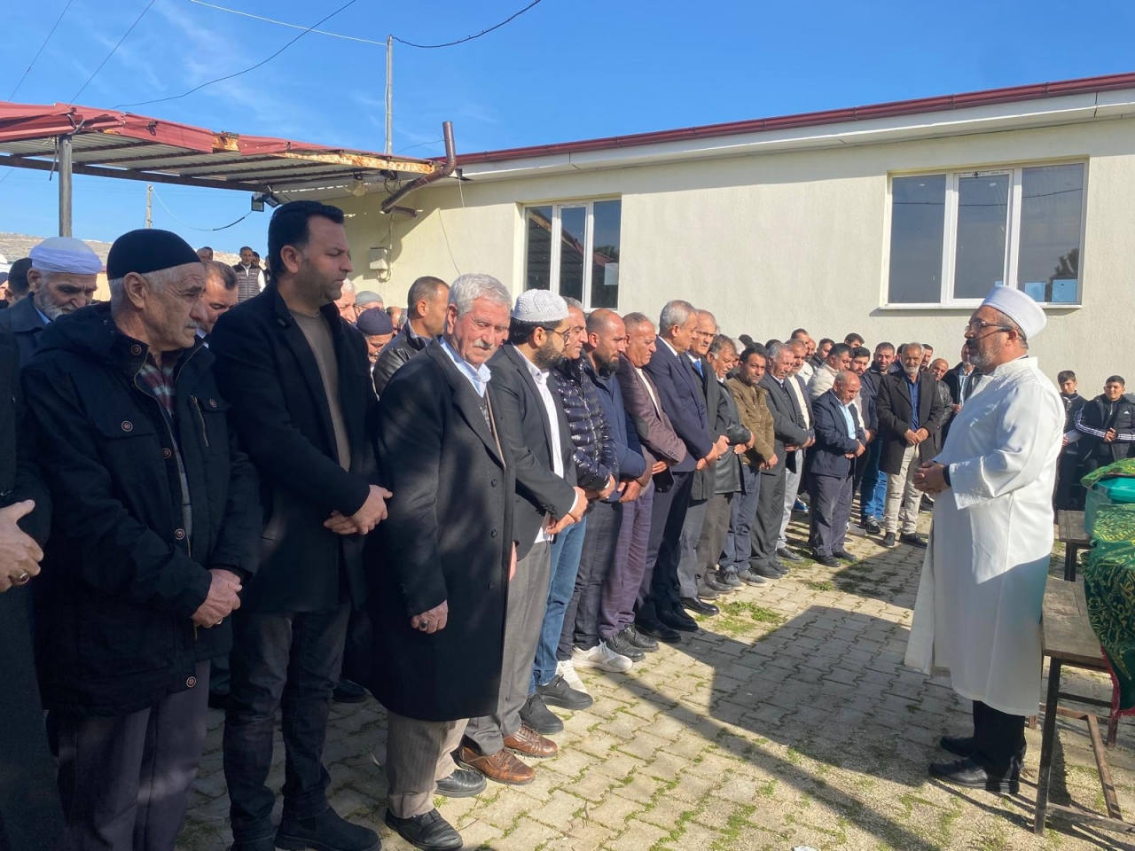 Manisa'da su birikintisinde boğulan iki kuzen toprağa verildi