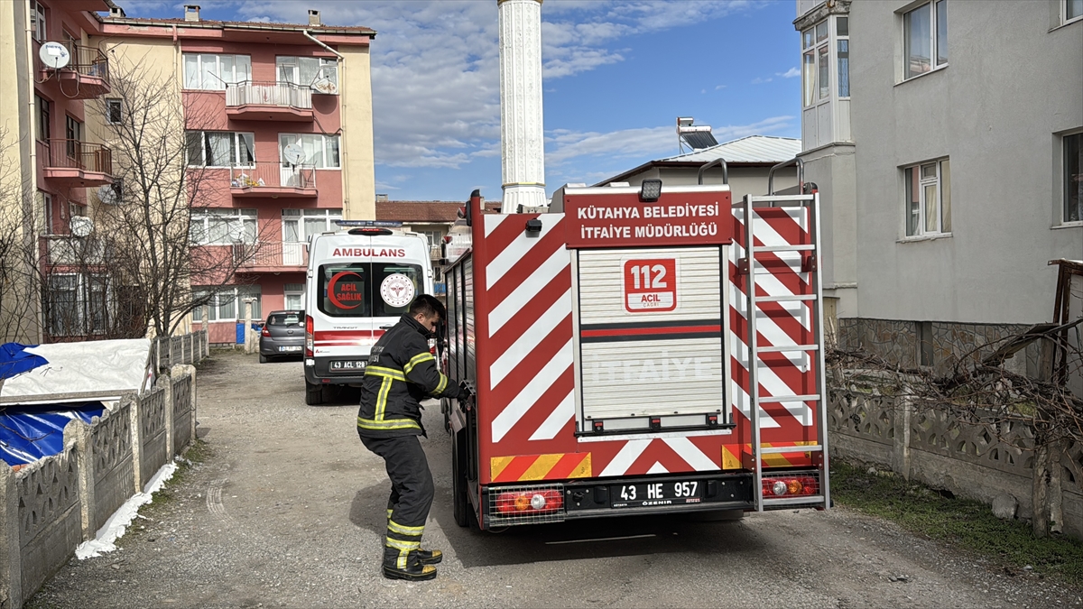 Kütahya'da kendisini kurtarmak için gelen ekipleri sefer tasıyla karşıladı