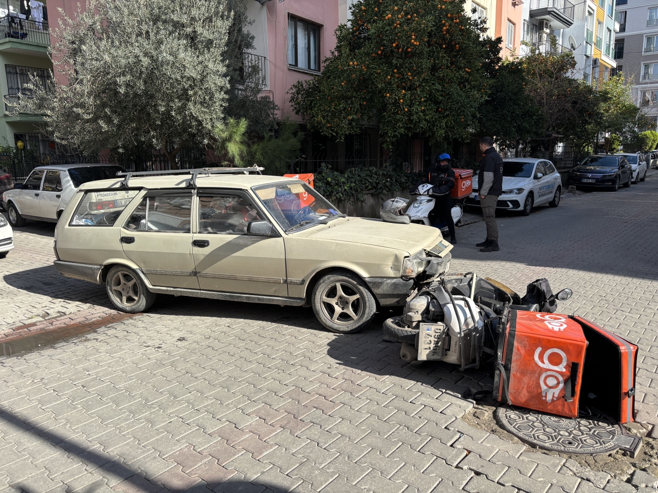 Aydın'da otomobille çarpışan motosiklet sürücüsü yaralandı