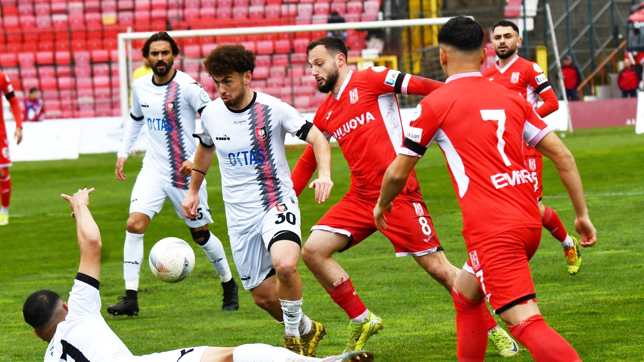Balıkesirspor 2-0 Uşakspor (MAÇ SONUCU-ÖZET)