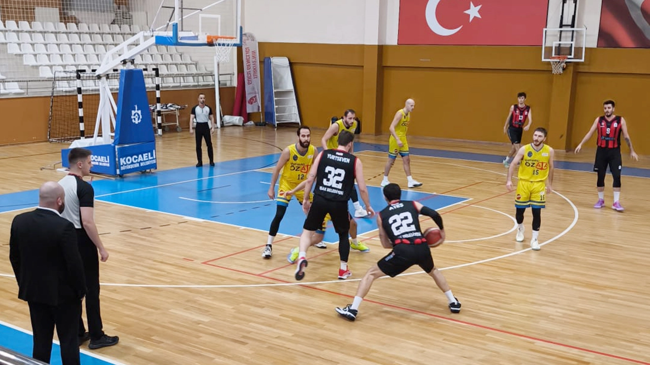 Liderden Üst Üste 8.Galibiyet "66-82"