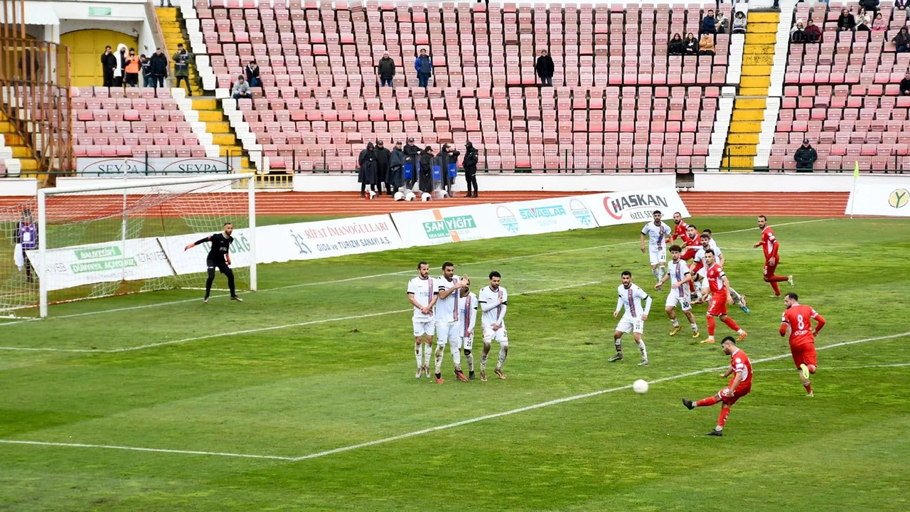 Uşakspor’da Kaleci Performansı Tartışılıyor