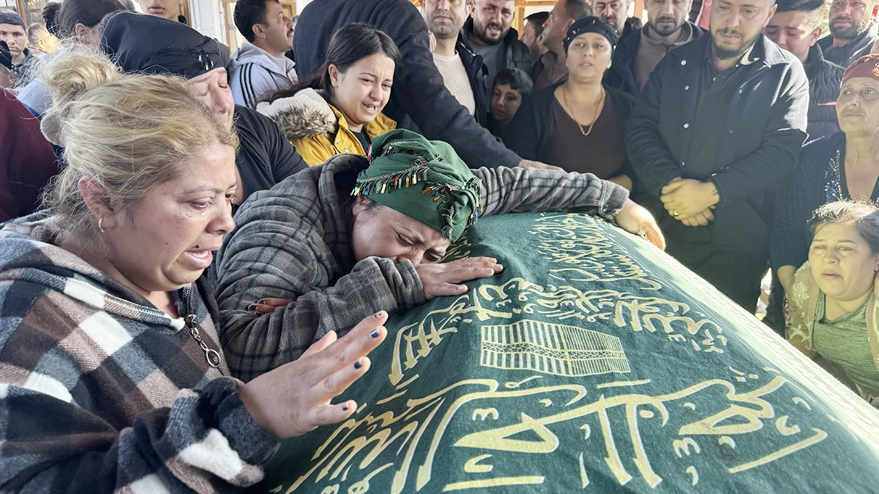 12 Yaşındaki Emirhan Karahan Toprağa Verildi