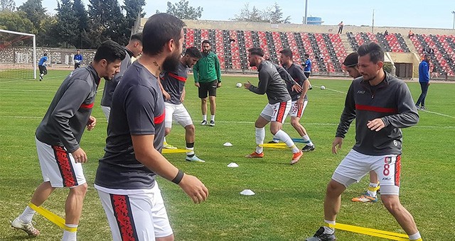 UŞAKSPOR PAZARSPOR’U ELİNDEN KAÇIRDI (1-1)